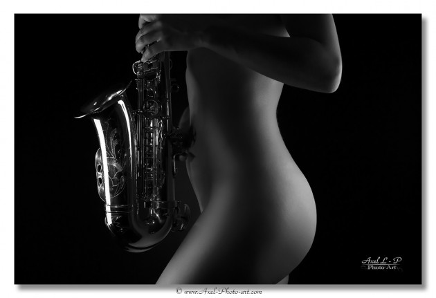 sensuelle saxophoniste 2